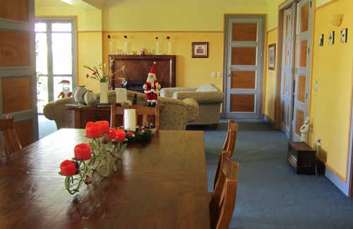 Alexandra House | Hawkdun Rise Vineyard & Accommodation