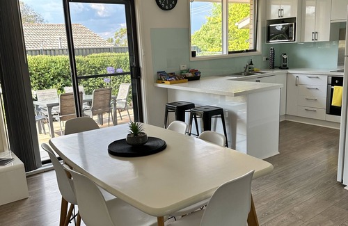 Hawker House | Hawker BnB - Pet Friendly - All pets are welcome