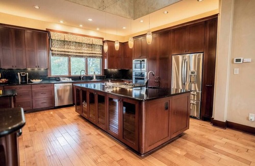 Goddard House | Hawkins Estate at Tanganyika