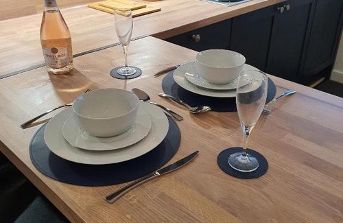 South Hayling Apartment | Hayling Hideaway, private cosy annex near to beach