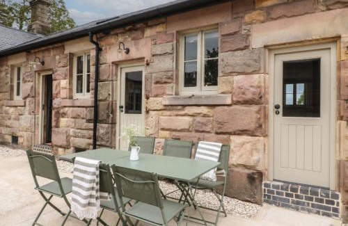 Crich House | Hazel Cottage - Fold Yards