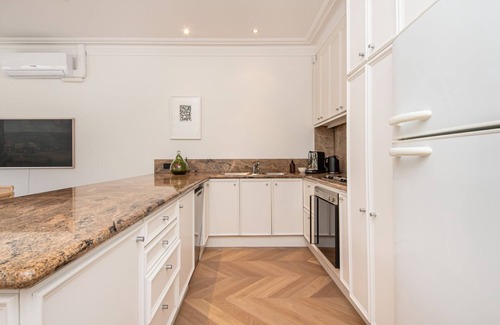 South Yarra House | Hazel - the perfect escape in Hawksburn