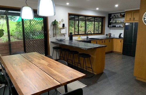 Healesville House | Healesville Mountainview Boutique Country Lodge