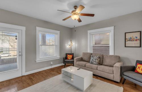South Hyde Park Apartment | Heart of America - Kansas City