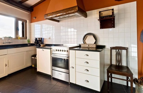 Gouvaes Villa | Heart of Douro Valley Charmer with private pool and fab views!