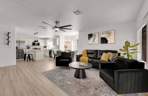 Green Valley Ranch House | Heart of Henderson - Your ideal extended stay