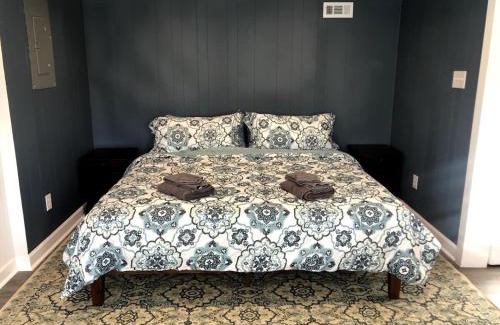 Hickory Apartment | Heart Of Hickory Home #2 Open Layout Studio Apt