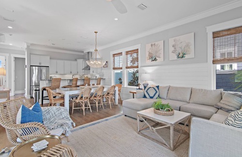 Inlet Beach House | Heart of Seacrest Beach | Sleeps 12 | Gulf Views + 12,000 Sq Ft Lagoon Pool!
