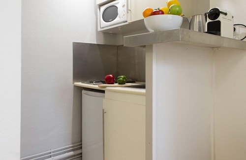 Bordeaux Golden Triangle Apartment | Heart of the Bordeaux Golden Triangle Lovely apartment