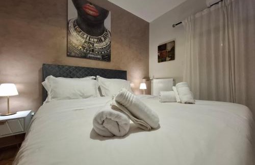 Omonia Apartment | Heart-warming Luxury Athens central apartment