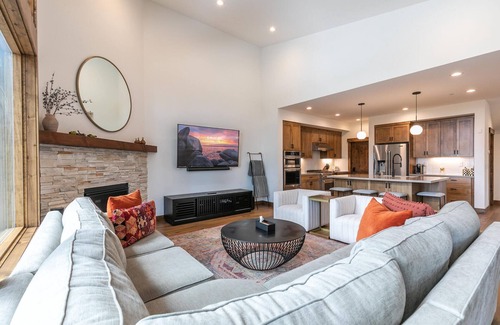Ponderosa Palisades House | Heartwood Highview, 4 BDRM, Club Amenities Included!