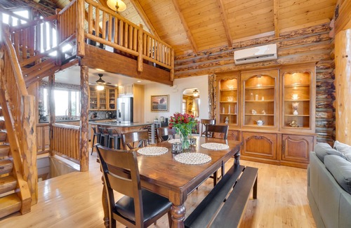Parker House | Heated Pool + Mtn Views: Log Cabin in Parker!