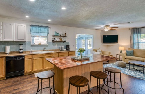 St. Augustine South House | Heated Pool! Only 4 Miles to Downtown, 5 Miles to Beach, 1 Mile to Boat Ramp, $300 in Free Tickets!