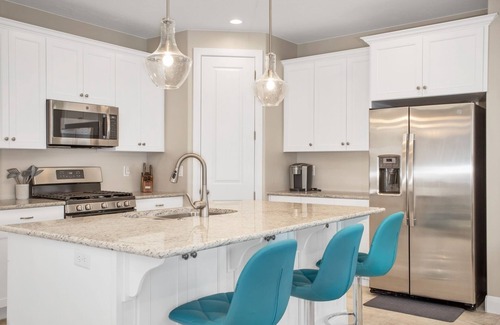 Sienna Hills House | Heavenly Comfort @ Hell Hole Trail 5 Bedroom Home by Redawning