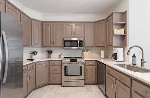 Hendersonville House | Heavenly Lakefront Six Bedroom Hideaway