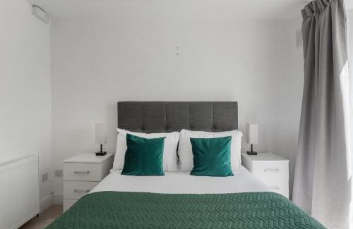 Brompton & Hans Town Apartment | Heavenly Stays, Refined 2-BD Hidden Gem Near Hyde Park