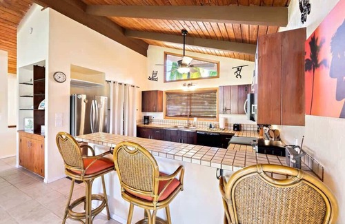 Keauhou House | Heeia Bay Paradise Spacious 3 BDR Steps to Beach