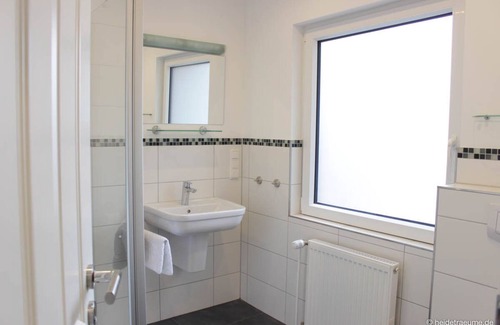 Undeloh Apartment | Heideträume Appartements "Sonnenanbeter", terrace, nature reserve