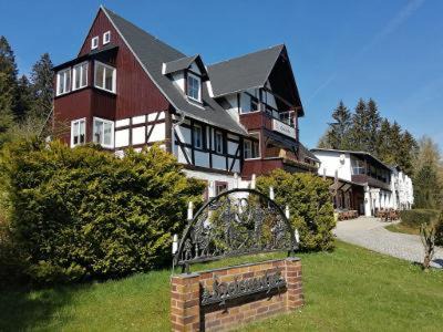 Baerenburg House | Helenenhof