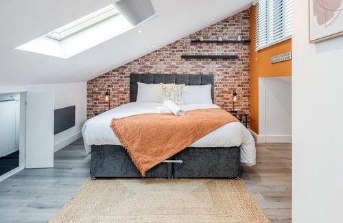 Yardley Gobion Apartment | Heliodoor Apartments Milton Keynes 2-Bedroom Flat
