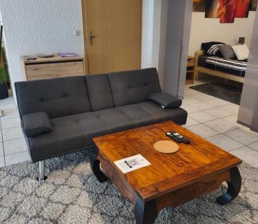Spiegelberg Apartment | Helle und geräumige Ferien- und Monteurwohnung nur für Sie allein AUjvari Vermietungen