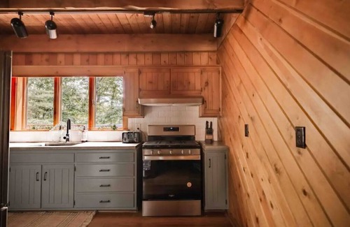 Mill Hall Cabin | Hemlock Haven,Hot-tub,Private,30 min to Penn State