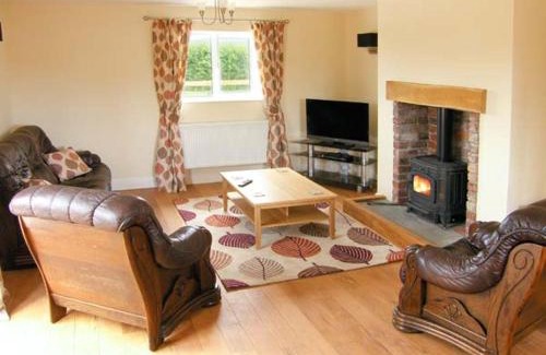 Llanynys House | Hendre