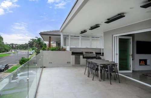 Rodd Point House | Henley Haven Private BBQ Terrace