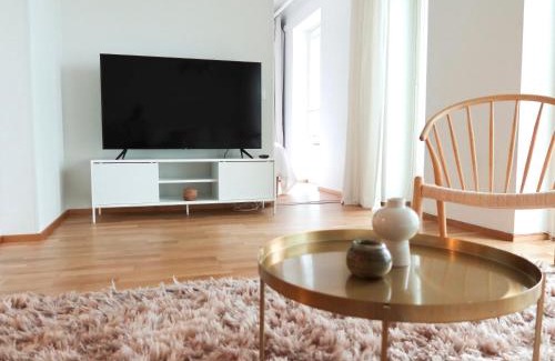Oulu Apartment | Henniina V Rautatieasema - Free Parking