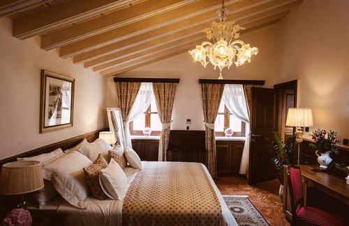 Old Town Hotel | Heritage Hotel Cardo