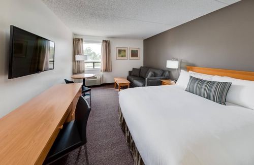 Moose Jaw Hotel | Heritage Inn Hotel & Convention Centre Moose Jaw