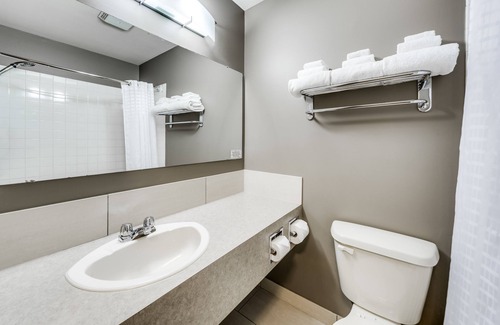 East Kootenay Hotel | Heritage Inn Hotel & Convention Centre Cranbrook