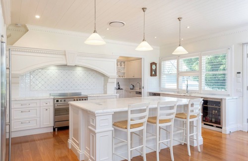 Dalveen House | Heritage List Homestead - 6 Star Accomodation for Large Groups