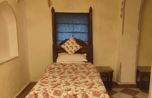 Baswa Hotel | Heritage Lotwara Fort