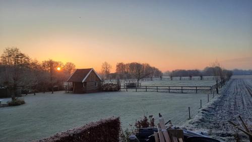 Haaksbergen Apartment | Hermans huisje: het mooiste uitzicht van Twente?