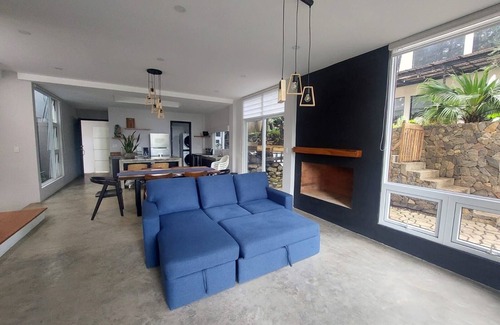 Fraijanes House | Hermosa Casa Bosque Con Vistas!