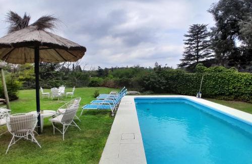 Villa Icho Cruz House | Hermosa casa frente al rio icho cruz 10 personas