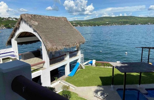 Tequesquitengo House | Hermosa Casa Privada con acceso al lago y todo...