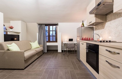 Alessandria House | Hermoso Housing