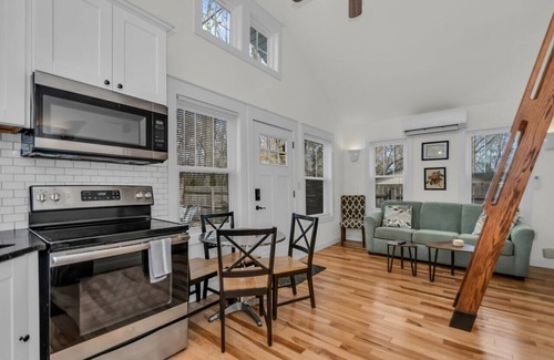 Paw Paw Lake Cottage | Heron's Nest I Paw Paw Lake Cottages I Ontario #4