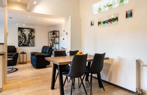 Herselt House | Herselt Garden Shed Retreat