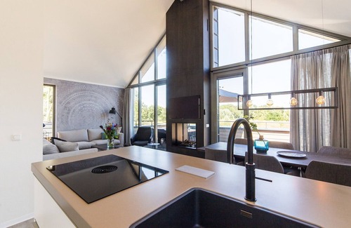 Maastricht Villa | Hertogenvilla wellness waterfront - 3 bedrooms/3 bathrooms