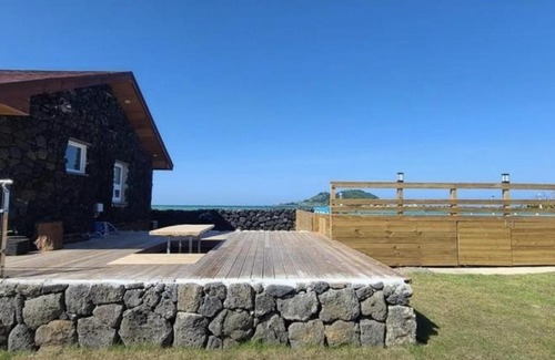 Hallim House | Hey Day Jeju