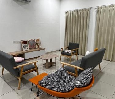 Sekinchan House | HeyFam Homestay