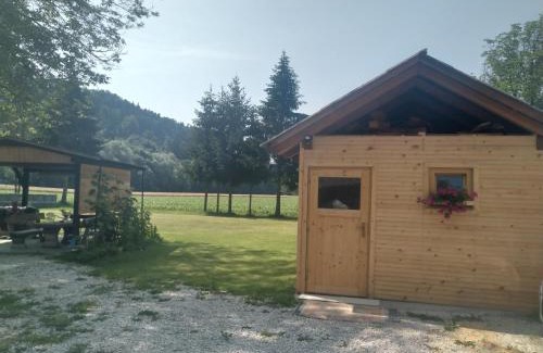 Podnart House | Hiška Zeleni raj