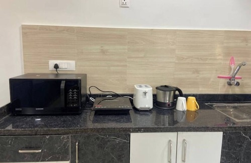 Arpora Villa | Hi5 Stays SEaRENITY Chic 2BHK with pool North Goa