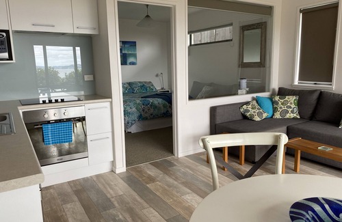 Manly Apartment | Hibiscus Coast Haven