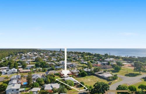 Moore Park Beach House | Hibiscus Cottage