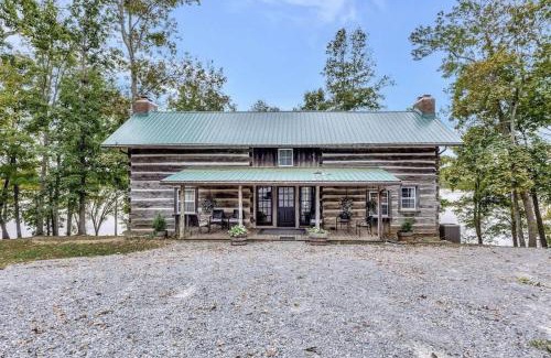 Cadiz House | Hickory Haven - Stunning Lake Views - Private Dock