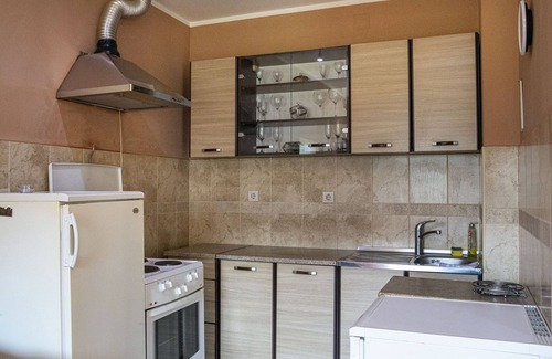 Podmaine Apartment | Hidden 1BR Oasis in Budva